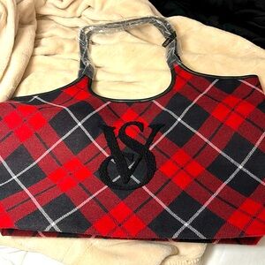Victoria’s Secret BRAND NEW Plaid tote 💼 bag